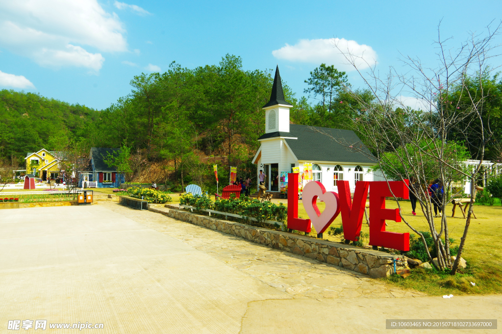 美丽樱花谷 风情爱丽丝