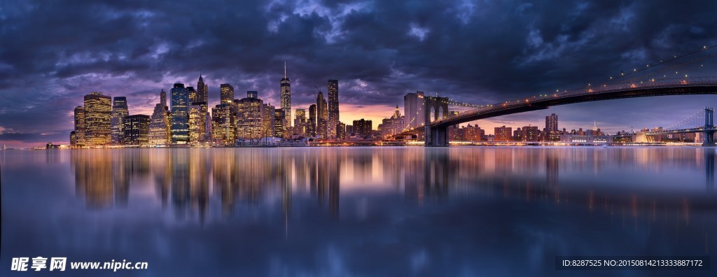 海边城市夜景图片