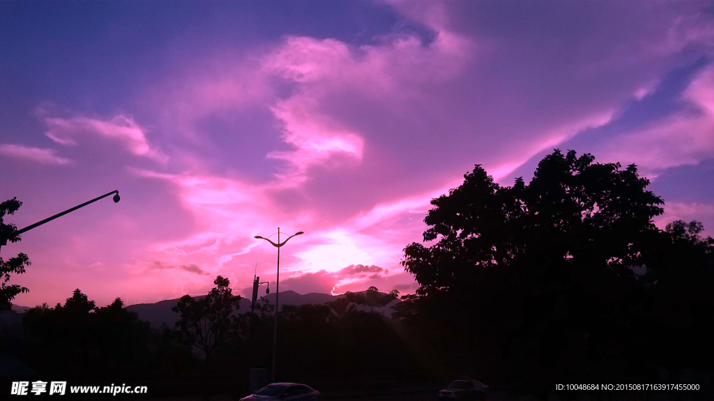 傍晚的天空 云朵