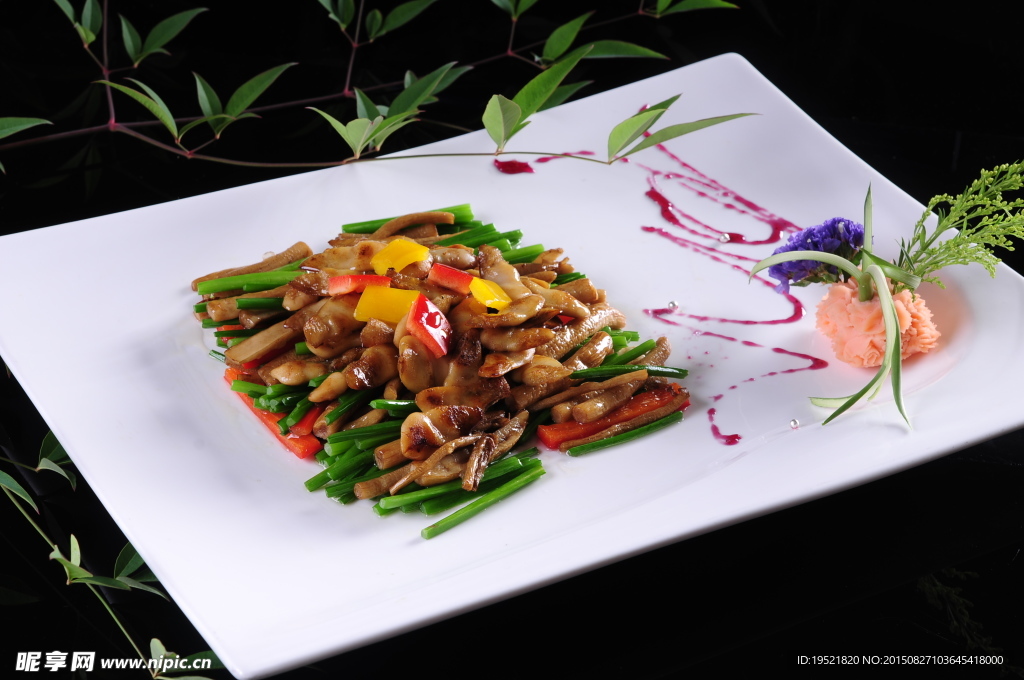 茶树菇韭花炒鲍贝