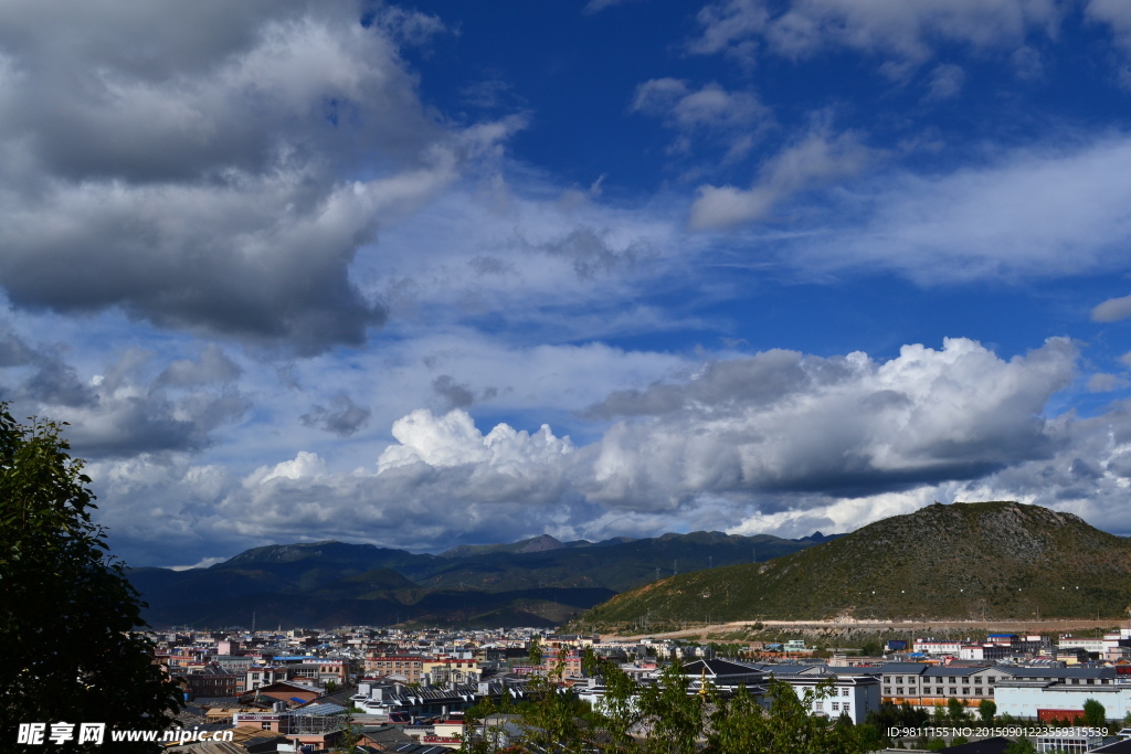 云南 香格里拉 村庄