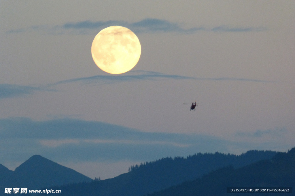 月亮 满月 直升机