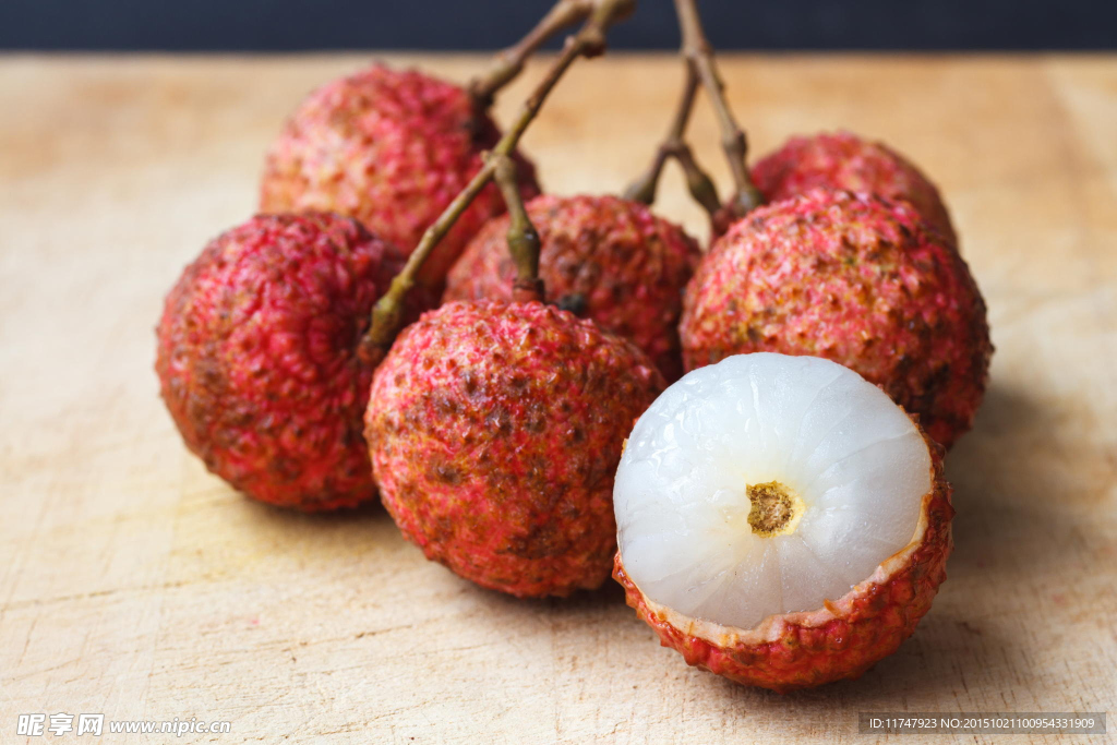 荔枝 丰收 鲜荔枝 熟荔枝 红