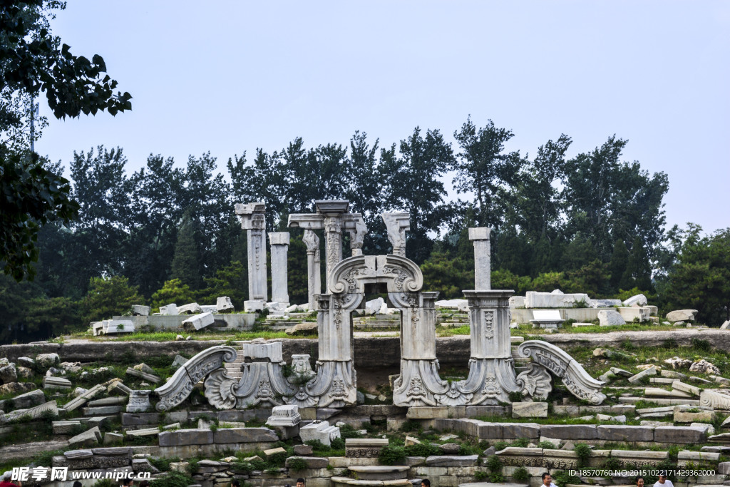圆明园大水法遗址