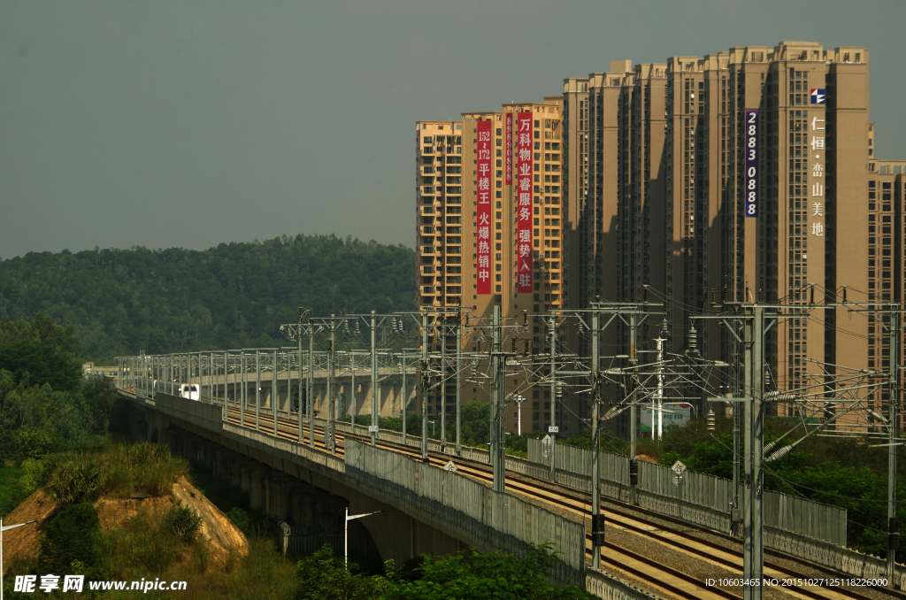 高速列车 远方来客