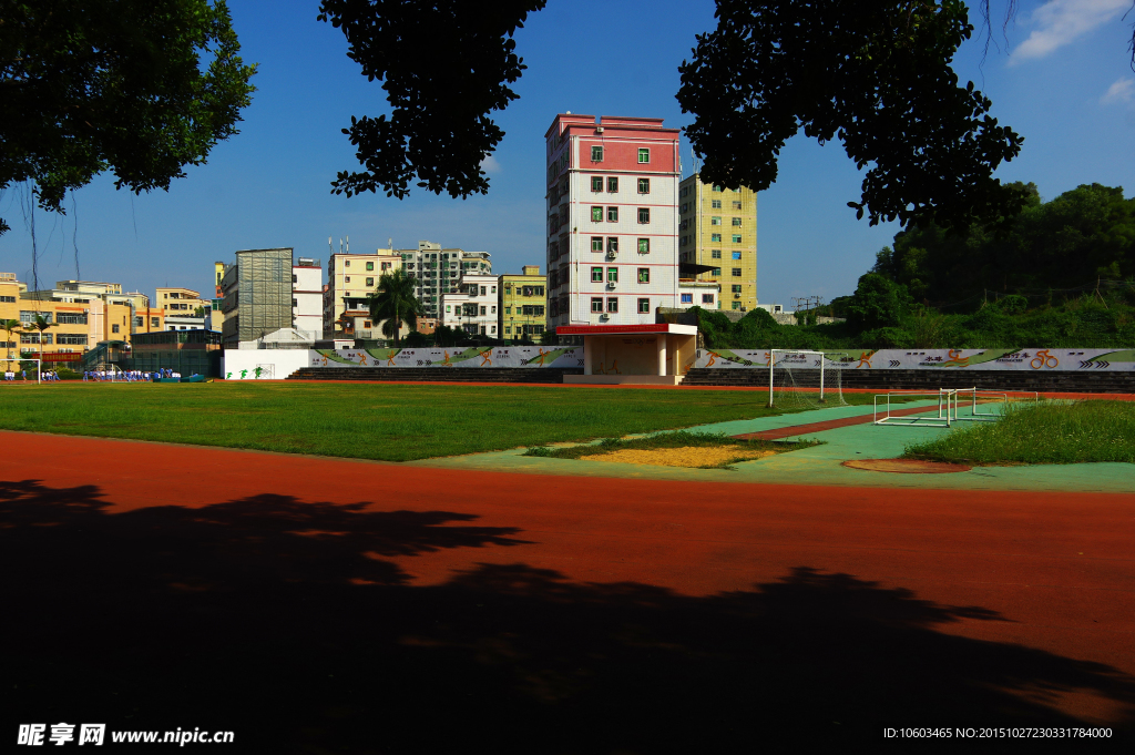 美丽的校园 体育课程