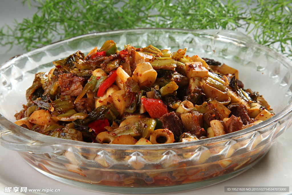 酸菜臊子罗汉笋