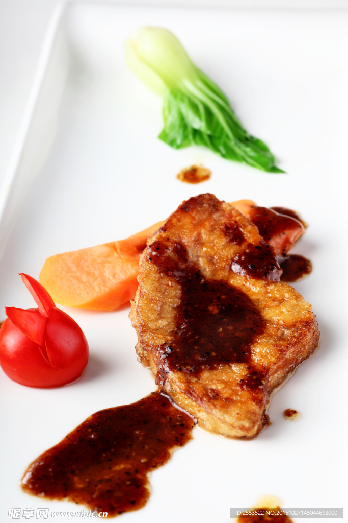 红酒黑椒煎鹅肝