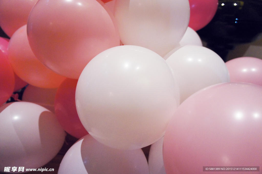 气球  粉色