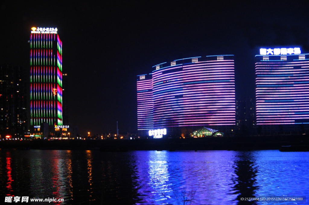 浏阳河入江口夜景