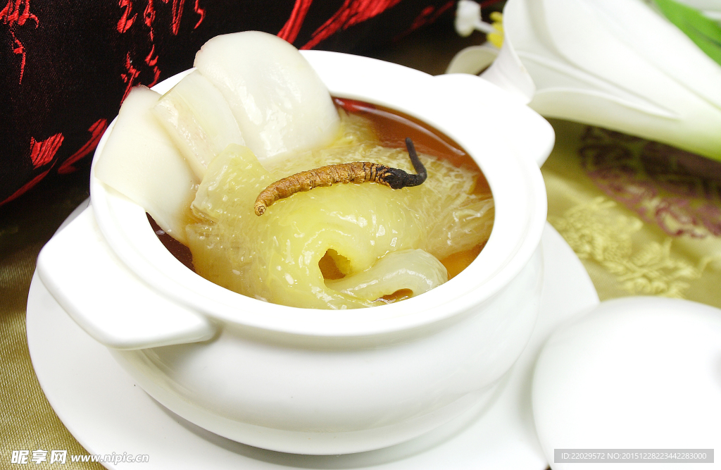 鱼翅螺头虫草汤