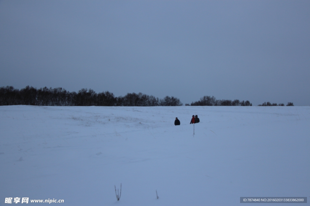 乌兰布统草原雪景