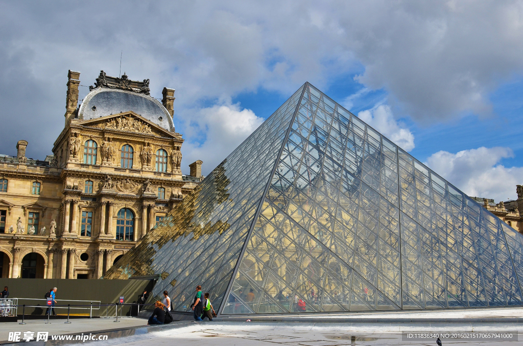 法国巴黎卢浮宫