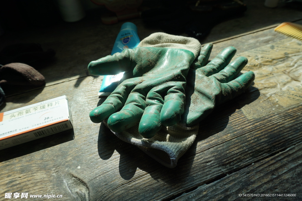 劳动人民的手套