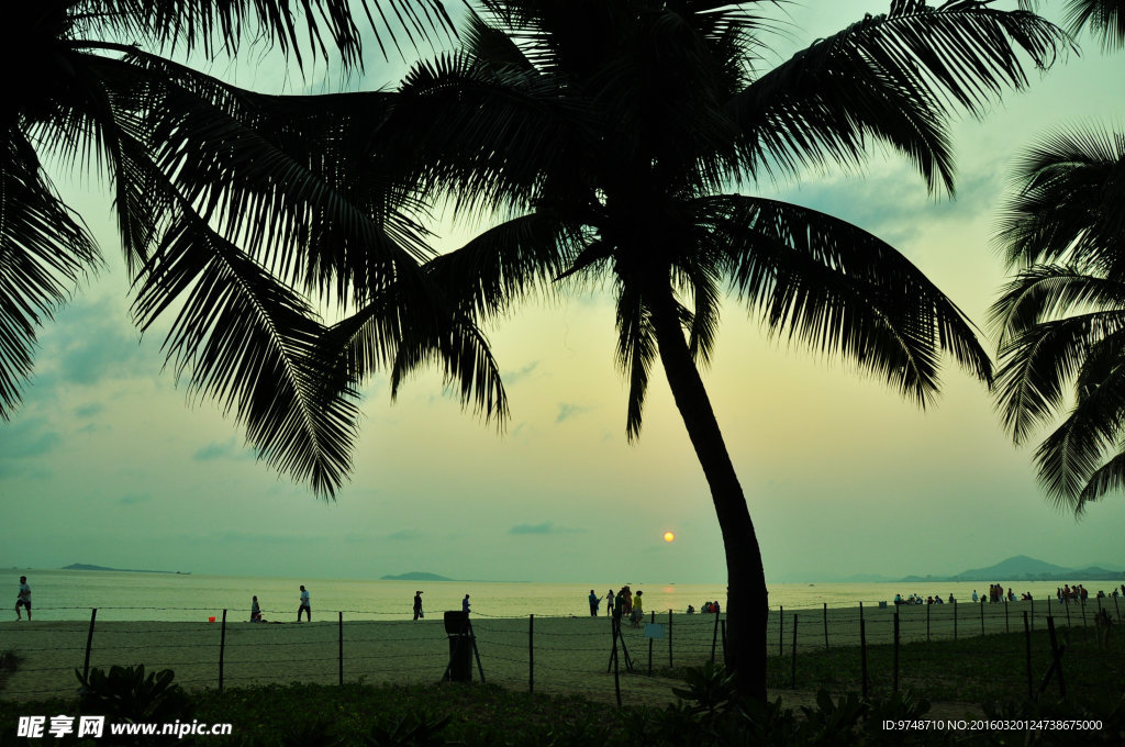 三亚湾的傍晚