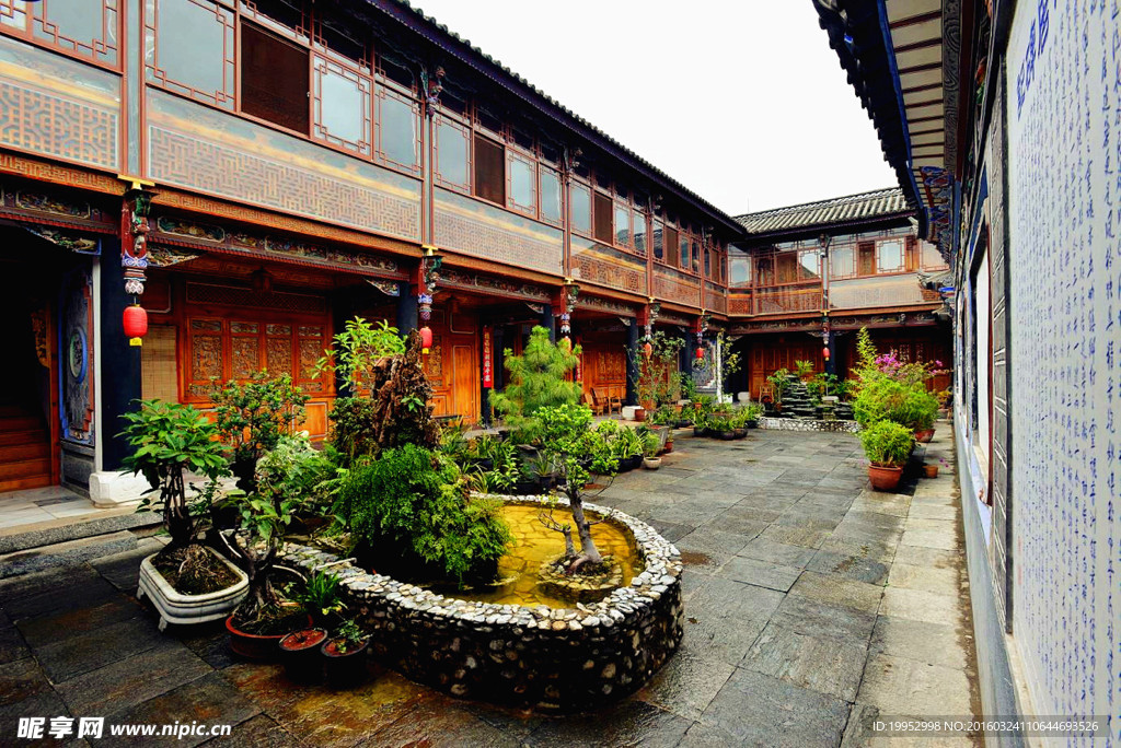 侯庐严家叠锦楼