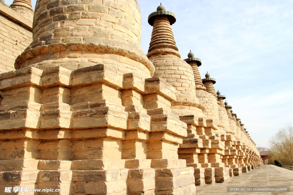 黄河一百零八塔