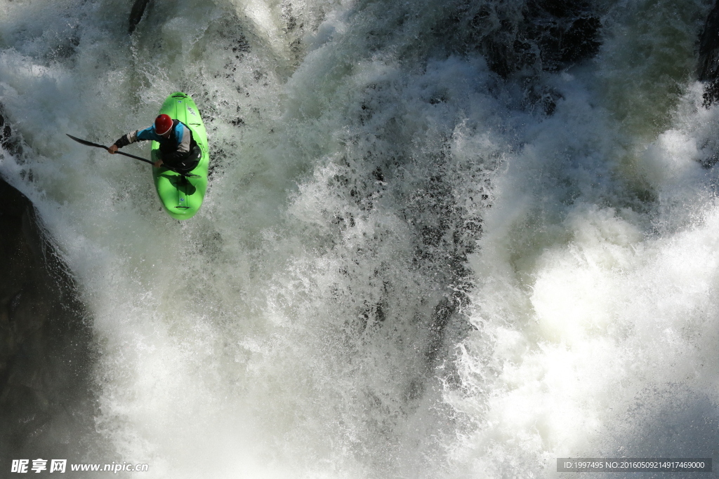 水上运动   划艇