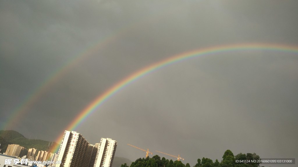 雨后彩虹