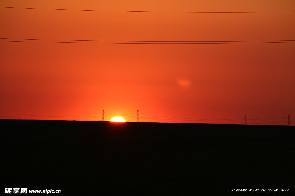 草原夕阳