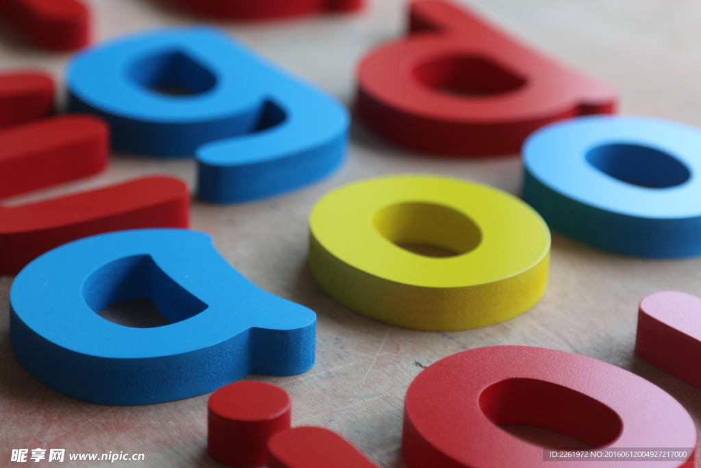 专色调漆立体字