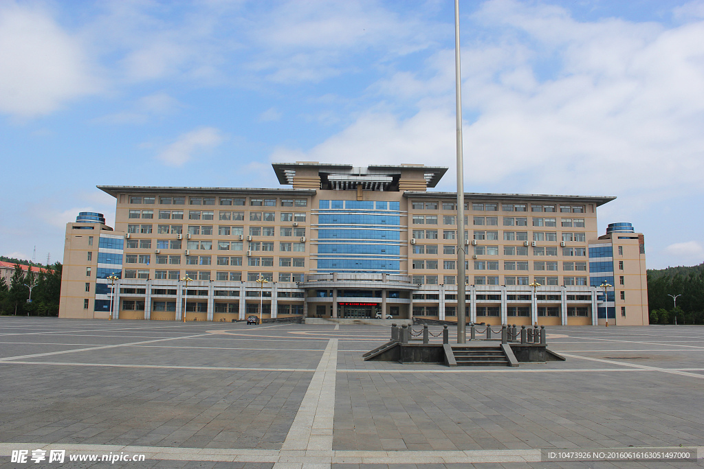 温春农校摄影图片