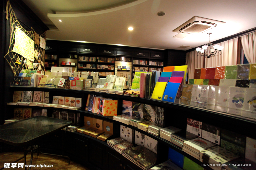 书店