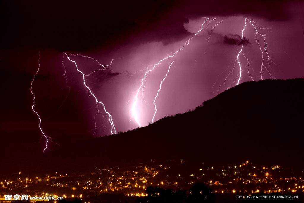 绚丽的雷电景色