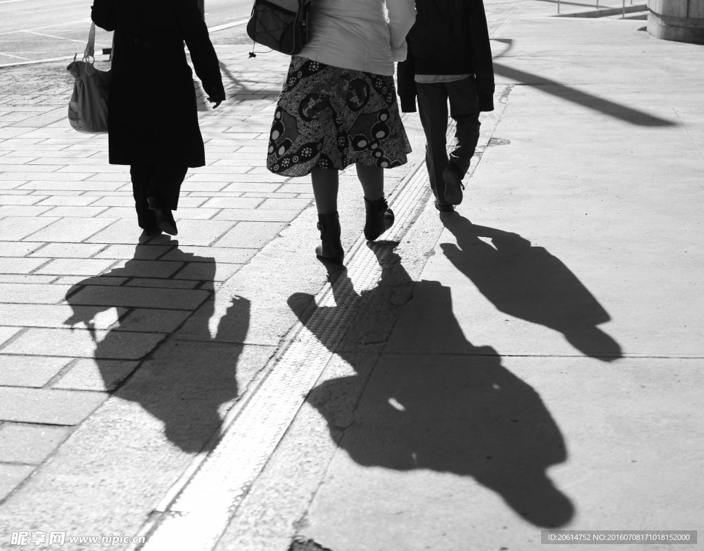 游客和他的影子