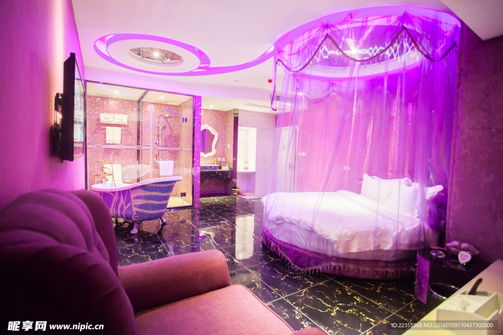 天鹅恋情侣酒店主题房