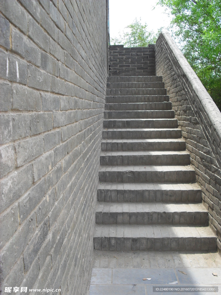 传统建筑的楼梯摄影图片