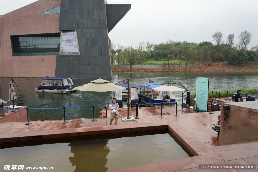 成都麓湖 售楼部