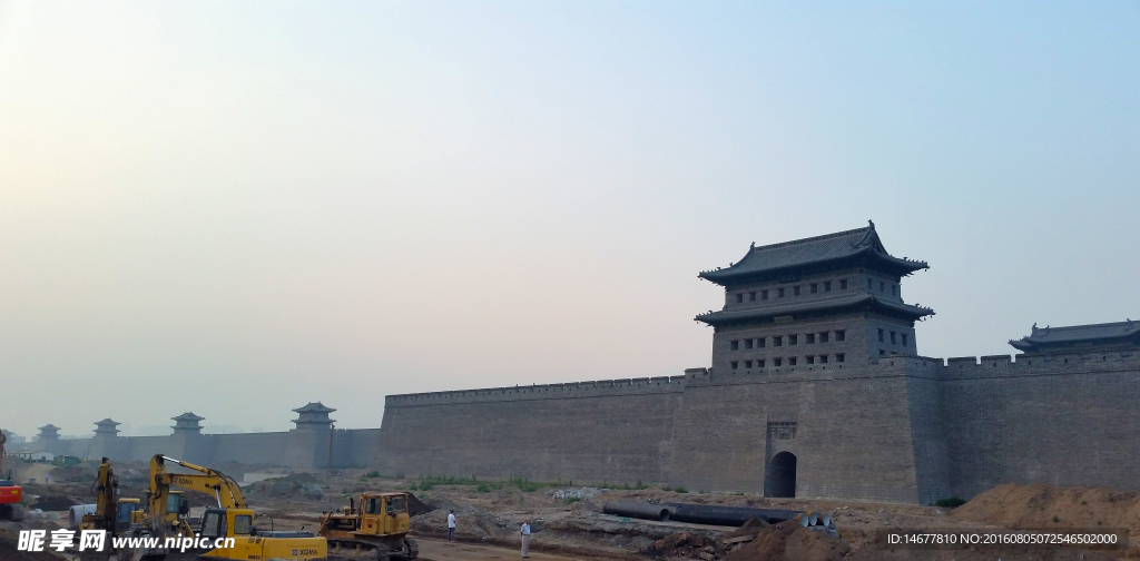 晨曦中的大同城墙