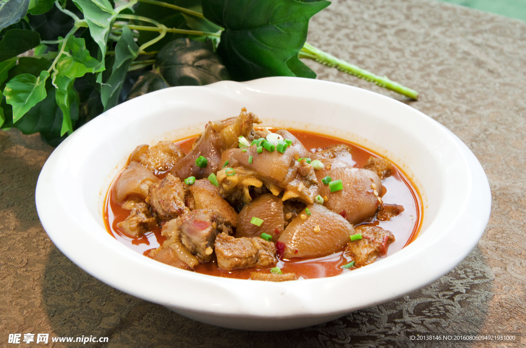 美食独家生蒸猪脚