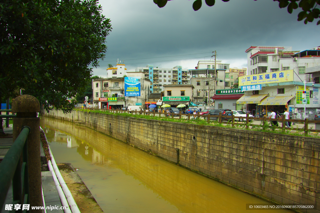 城市河流 生态建筑