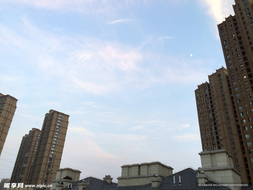 天空 蓝天 月亮