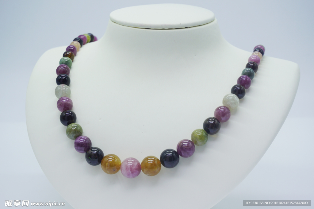 彩色碧玺高清图片