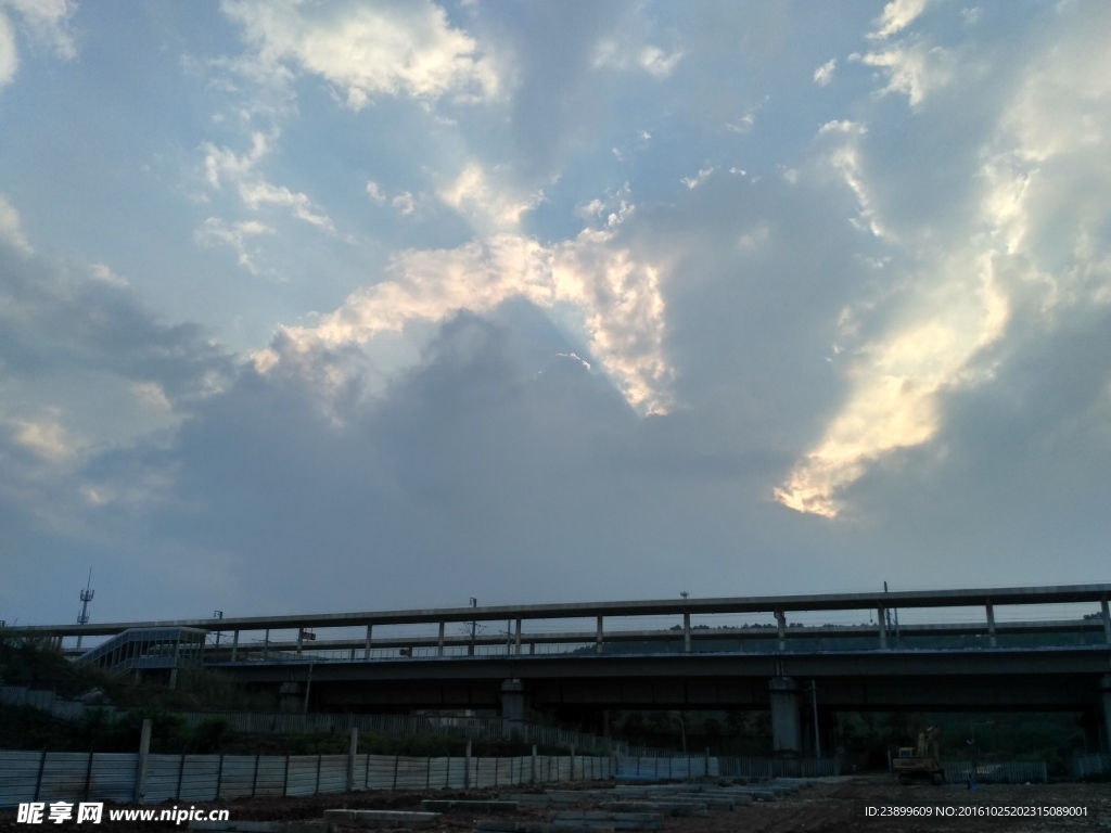 黄昏的天空云彩