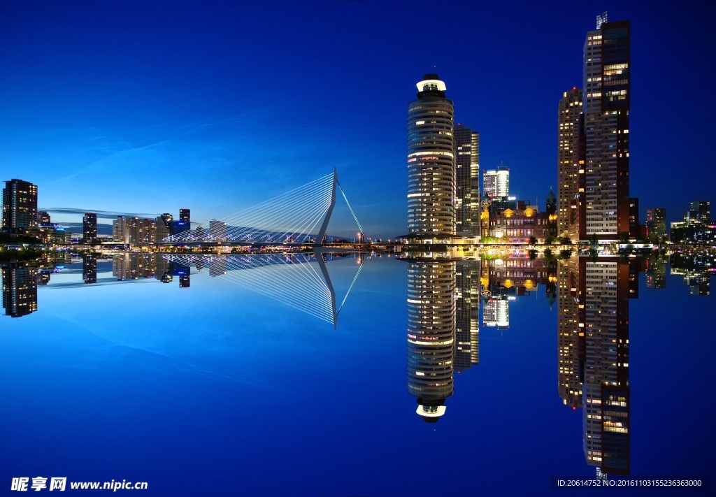 大海边的高楼大厦