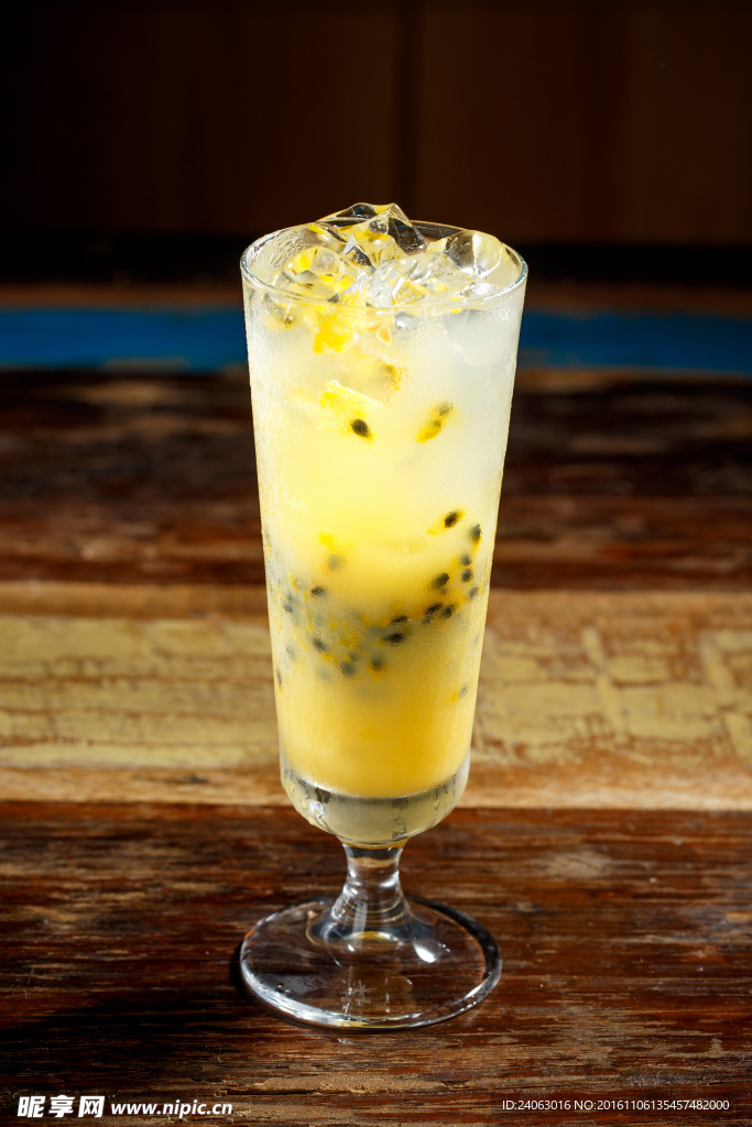 百香果优酪思果气泡饮