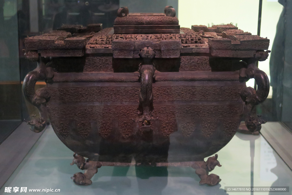 曾侯乙墓出土冰鉴