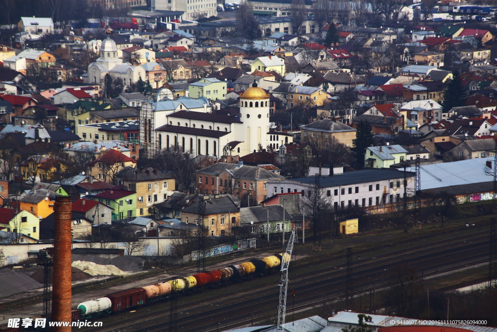 希腊白色城镇夜景图片