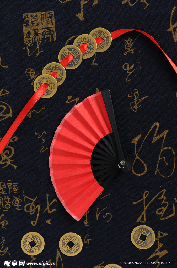 铜钱纸扇中国风元素组合