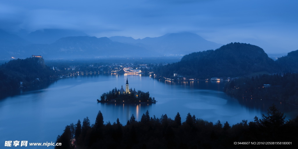 湖心岛夜景图片