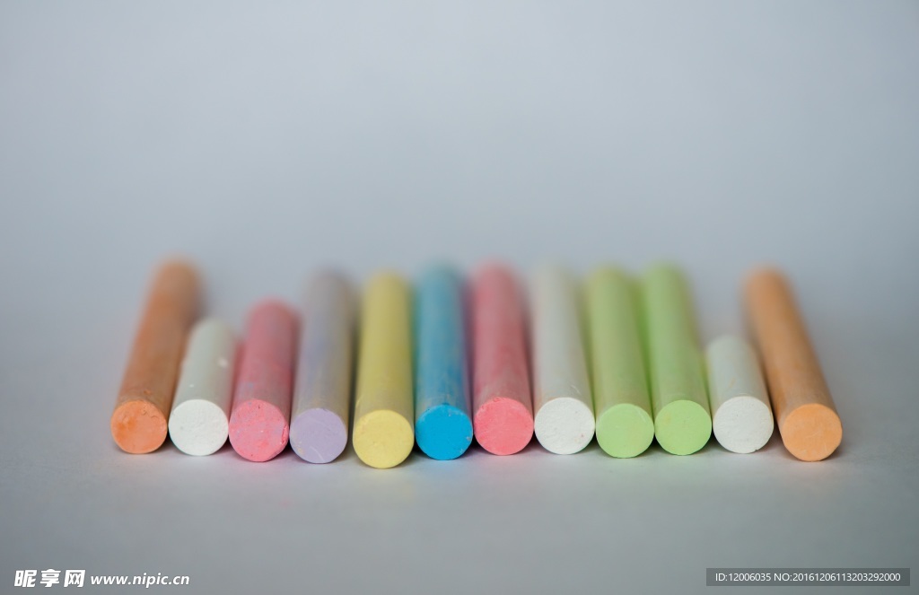 五彩的粉笔
