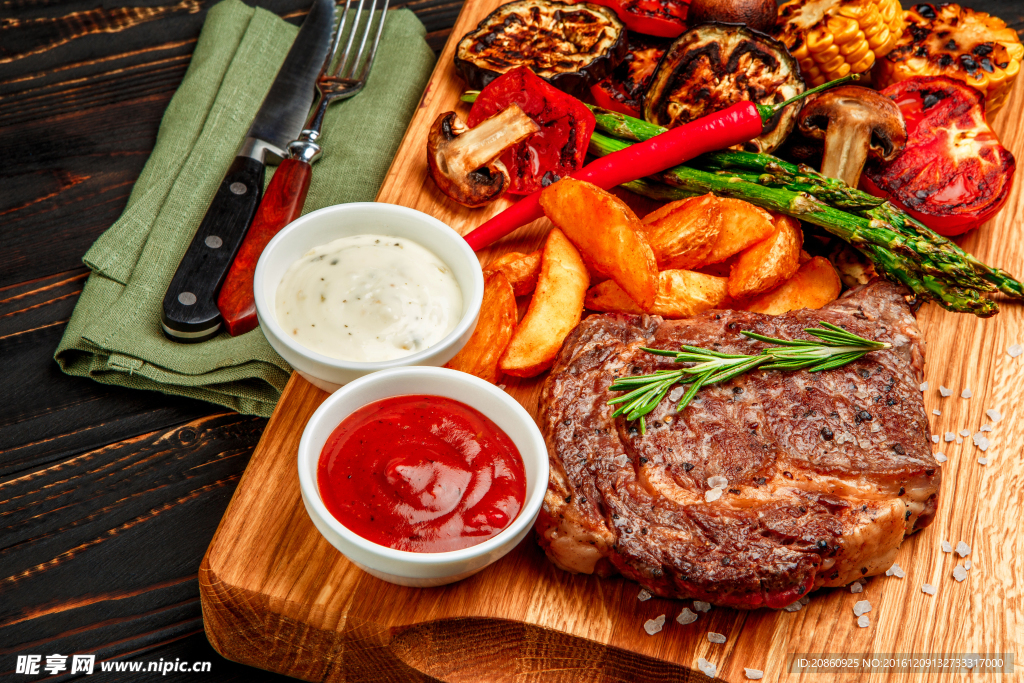 .美味的烧烤美食