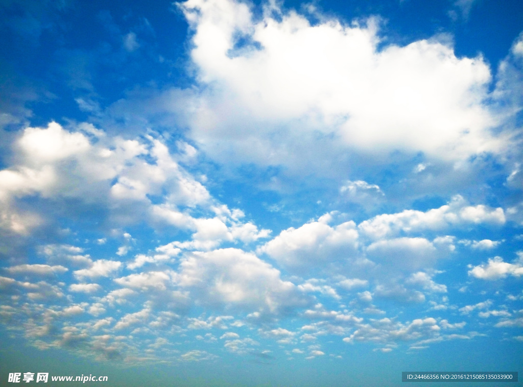 蓝天白云