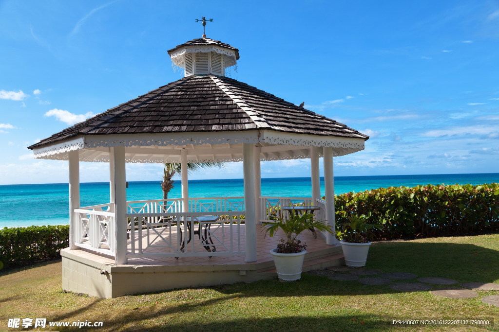 海边西式凉亭图片