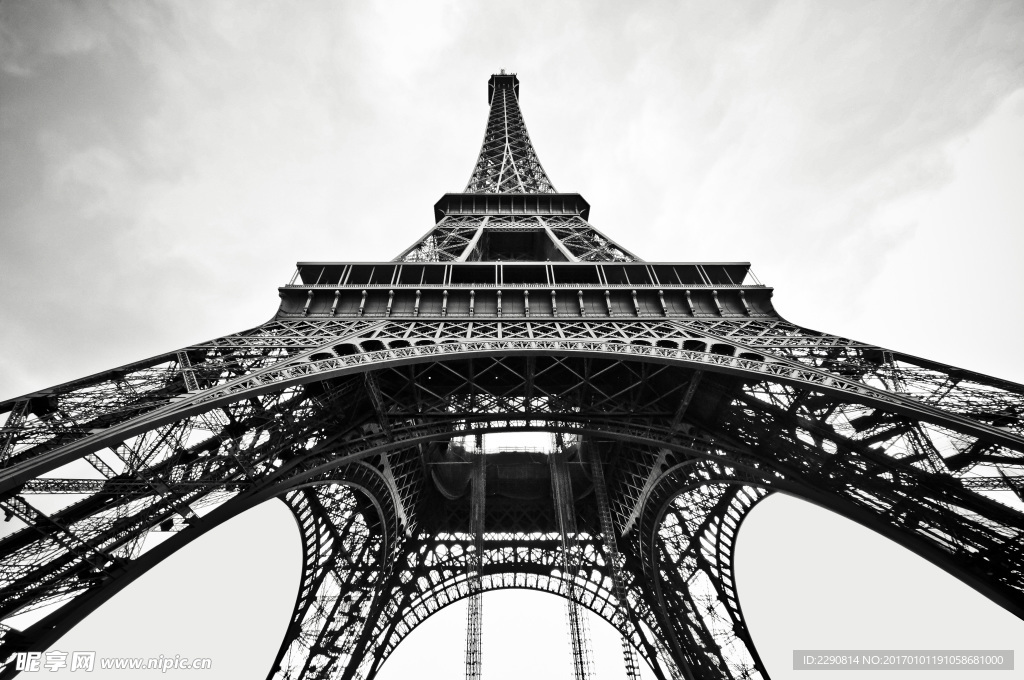 巴黎铁塔