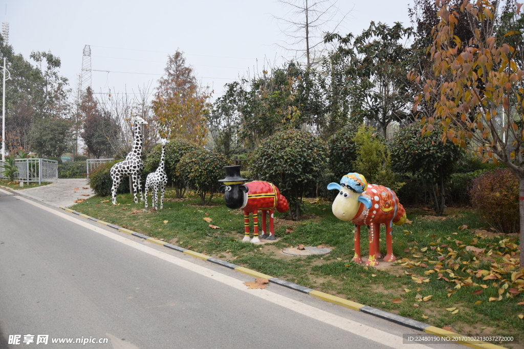 卡通动物雕塑园林景观